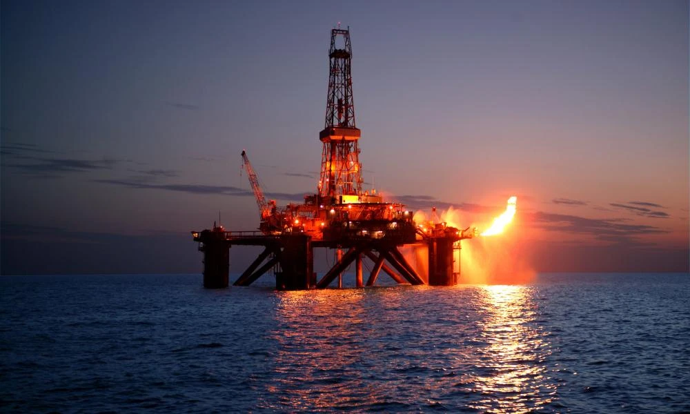 Reuters: Τον Απρίλιο η Ρωσία θα διπλασιάσει τα έσοδα της από πετρέλαιο και φυσικό αέριο